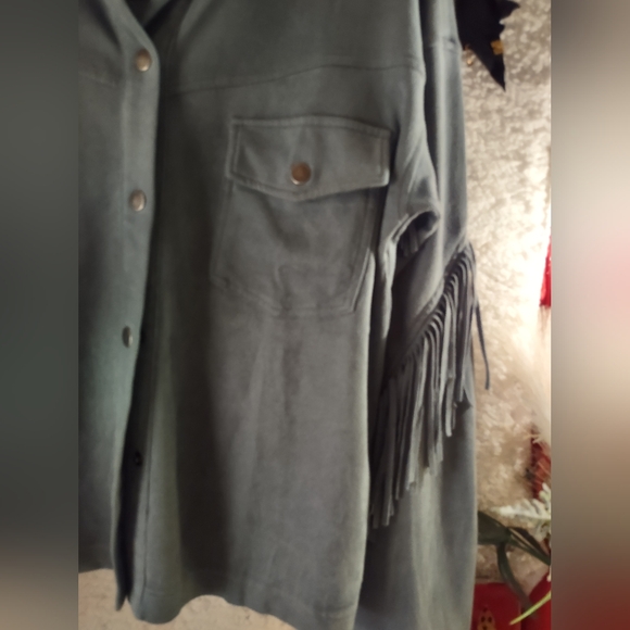 Sold Sha - Picture 2 of 7